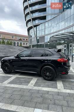 Внедорожник / Кроссовер Porsche Cayenne 2013 в Киеве