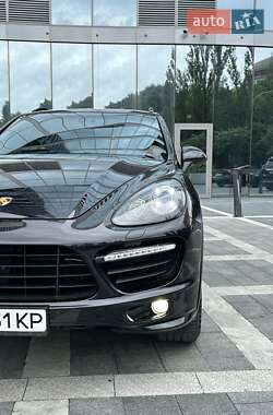 Внедорожник / Кроссовер Porsche Cayenne 2013 в Киеве