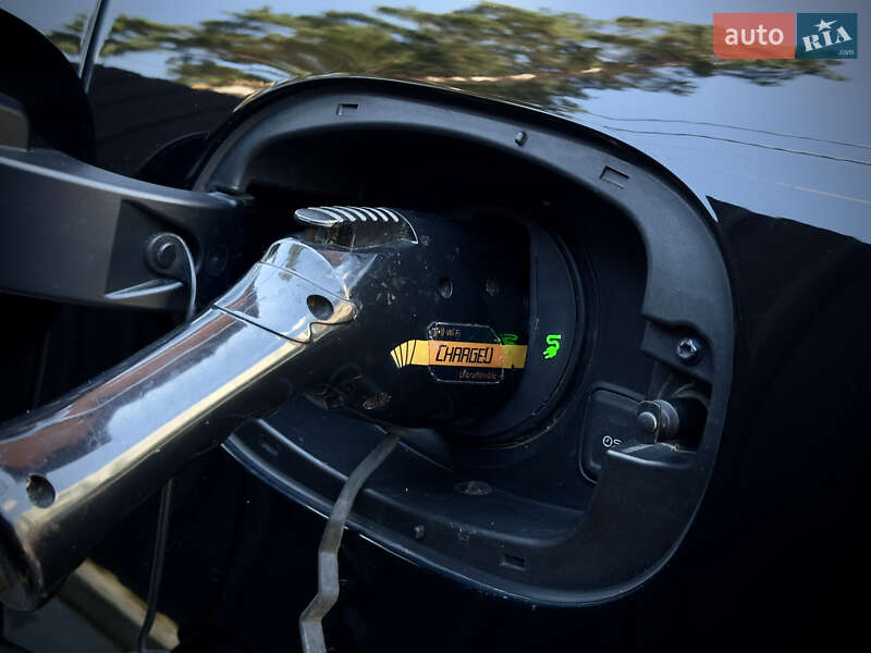 Внедорожник / Кроссовер Porsche Cayenne 2015 в Киеве