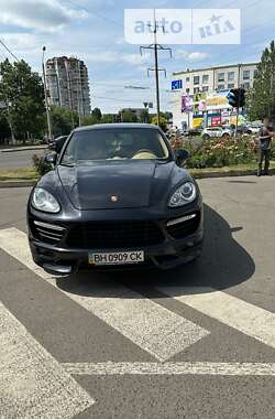 Внедорожник / Кроссовер Porsche Cayenne 2011 в Одессе