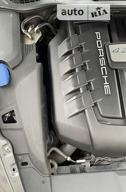 Внедорожник / Кроссовер Porsche Cayenne 2013 в 