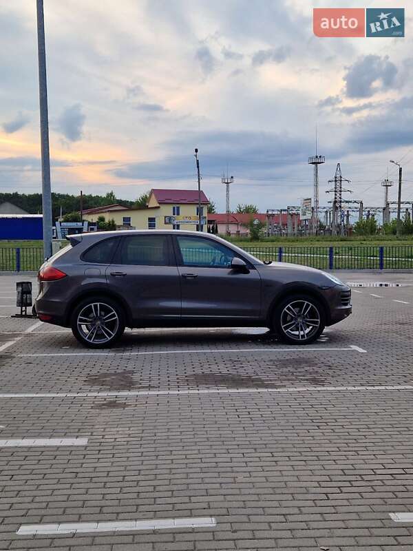 Внедорожник / Кроссовер Porsche Cayenne 2011 в Нововолынске фото 4 Внедорожник / Кроссовер Porsche Cayenne 2011 в Нововолынске
