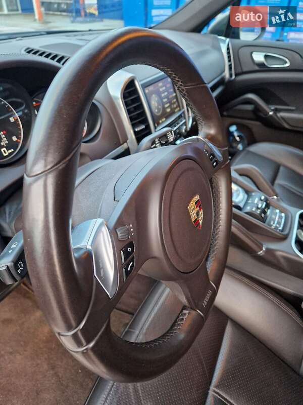 Внедорожник / Кроссовер Porsche Cayenne 2011 в Нововолынске фото 9 Внедорожник / Кроссовер Porsche Cayenne 2011 в Нововолынске