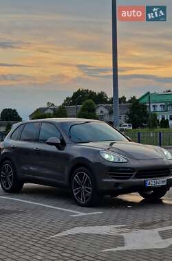 Внедорожник / Кроссовер Porsche Cayenne 2011 в 