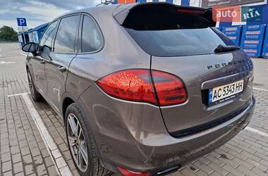 Внедорожник / Кроссовер Porsche Cayenne 2011 в 