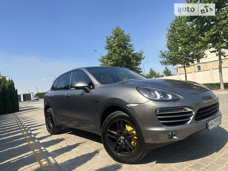 Внедорожник / Кроссовер Porsche Cayenne 2013 в Одессе