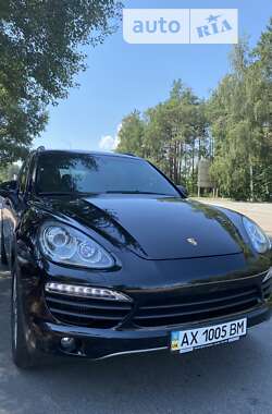 Позашляховик / Кросовер Porsche Cayenne 2013 в Києві