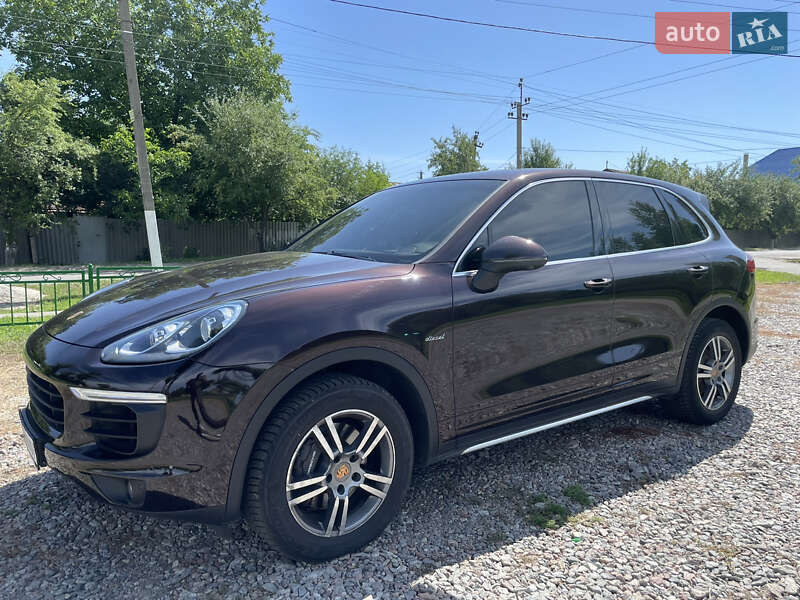Porsche Cayenne 2016
