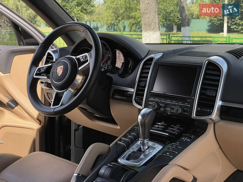 Позашляховик / Кросовер Porsche Cayenne 2016 в Харкові фото 7 Позашляховик / Кросовер Porsche Cayenne 2016 в Харкові