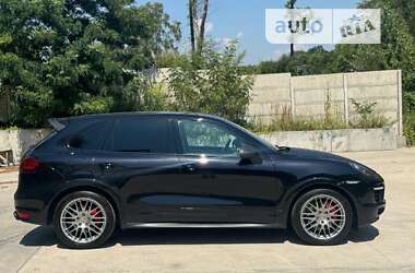 Позашляховик / Кросовер Porsche Cayenne 2012 в Києві