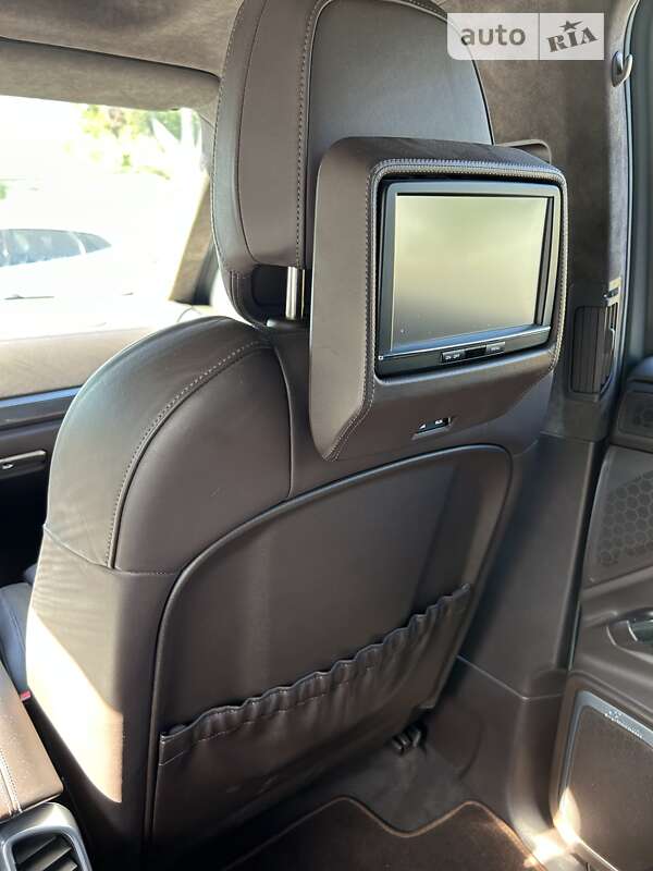 Внедорожник / Кроссовер Porsche Cayenne 2011 в Одессе