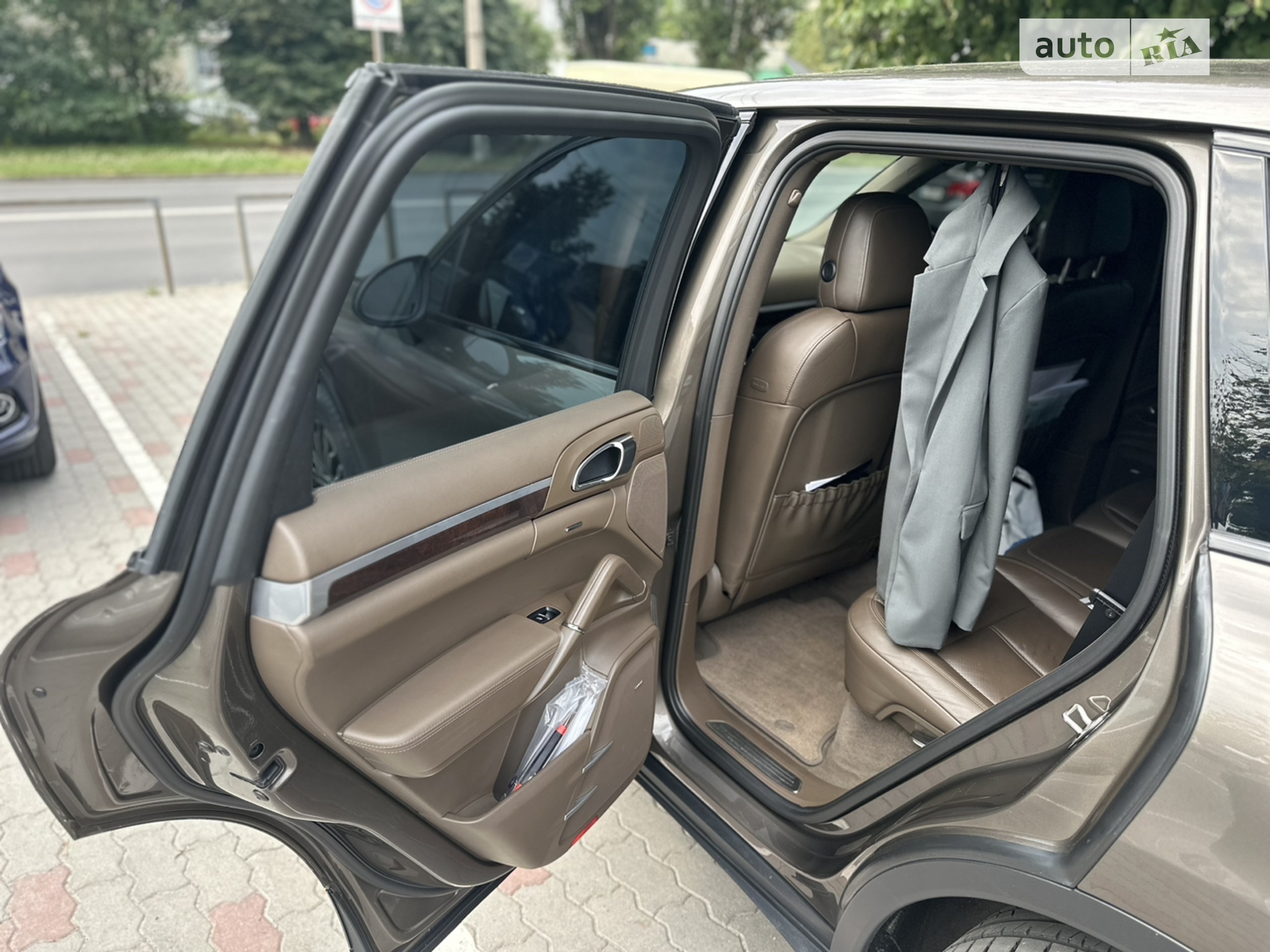 2012 Porsche Cayenne - мініатюра 3
