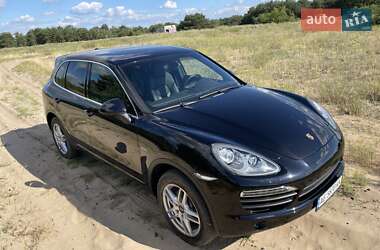 Позашляховик / Кросовер Porsche Cayenne 2013 в 