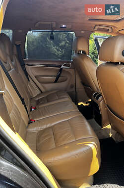 Внедорожник / Кроссовер Porsche Cayenne 2004 в 