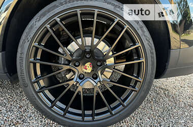 Внедорожник / Кроссовер Porsche Cayenne 2019 в Первомайске