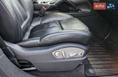 Внедорожник / Кроссовер Porsche Cayenne 2011 в 