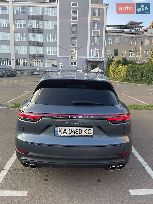 Позашляховик / Кросовер Porsche Cayenne 2017 в Києві