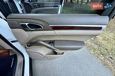 Позашляховик / Кросовер Porsche Cayenne 2011 в 