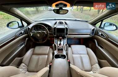 Позашляховик / Кросовер Porsche Cayenne 2011 в 