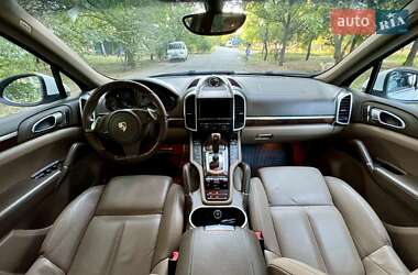 Позашляховик / Кросовер Porsche Cayenne 2011 в 
