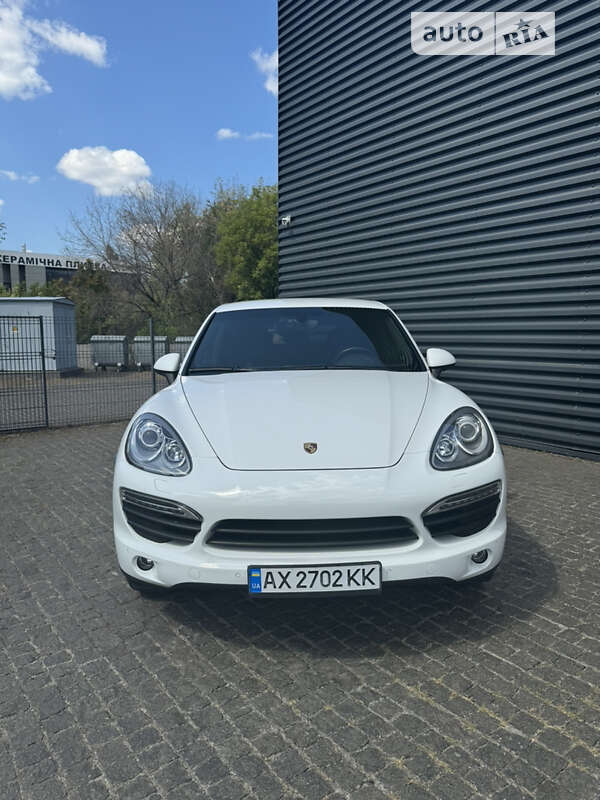 Внедорожник / Кроссовер Porsche Cayenne 2013 в Харькове фото 3 Внедорожник / Кроссовер Porsche Cayenne 2013 в Харькове