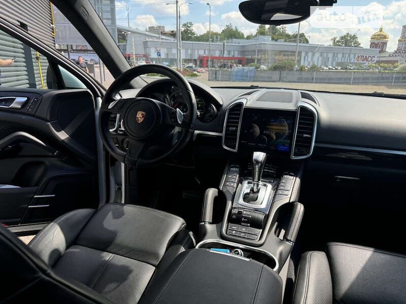 Внедорожник / Кроссовер Porsche Cayenne 2013 в Харькове фото 18 Внедорожник / Кроссовер Porsche Cayenne 2013 в Харькове