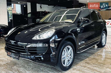 Внедорожник / Кроссовер Porsche Cayenne 2011 в Киеве