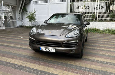 Внедорожник / Кроссовер Porsche Cayenne 2011 в Черновцах