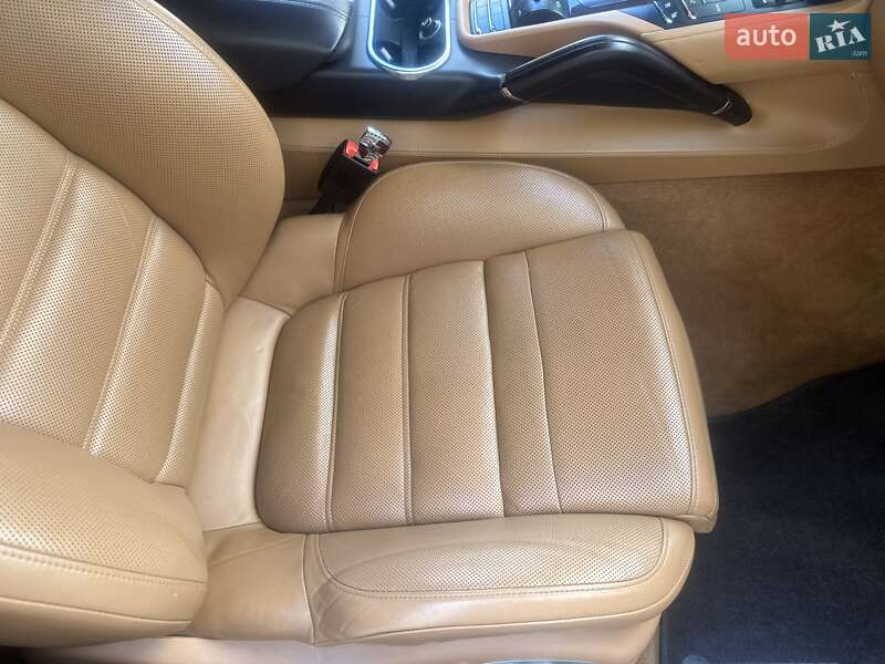 Внедорожник / Кроссовер Porsche Cayenne 2013 в Одессе
