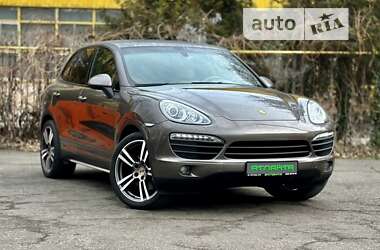 Внедорожник / Кроссовер Porsche Cayenne 2011 в Одессе