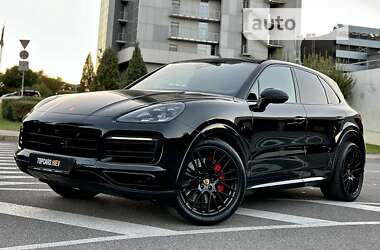 Позашляховик / Кросовер Porsche Cayenne 2022 в Києві