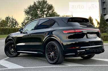 Позашляховик / Кросовер Porsche Cayenne 2022 в Києві