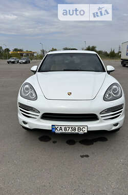 Внедорожник / Кроссовер Porsche Cayenne 2013 в Запорожье