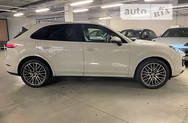 Позашляховик / Кросовер Porsche Cayenne 2022 в Києві