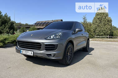 Внедорожник / Кроссовер Porsche Cayenne 2015 в Днепре