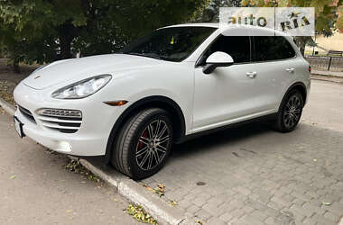 Позашляховик / Кросовер Porsche Cayenne 2012 в Краснограді