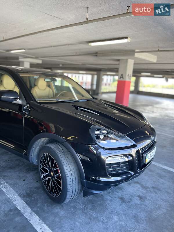 Позашляховик / Кросовер Porsche Cayenne 2008 в Львові