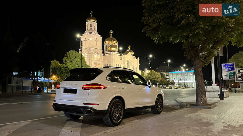 Позашляховик / Кросовер Porsche Cayenne 2017 в Одесі