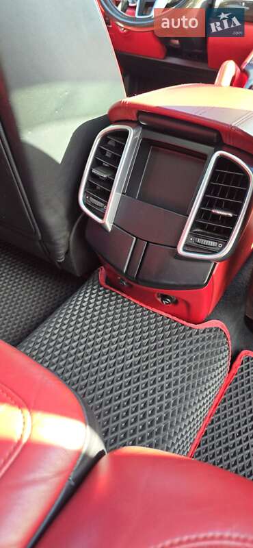 Внедорожник / Кроссовер Porsche Cayenne 2015 в Черновцах фото 40 Внедорожник / Кроссовер Porsche Cayenne 2015 в Черновцах