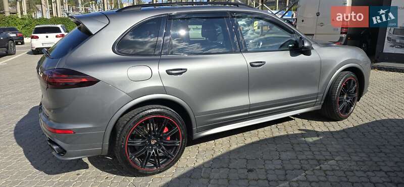 Внедорожник / Кроссовер Porsche Cayenne 2015 в Черновцах фото 54 Внедорожник / Кроссовер Porsche Cayenne 2015 в Черновцах
