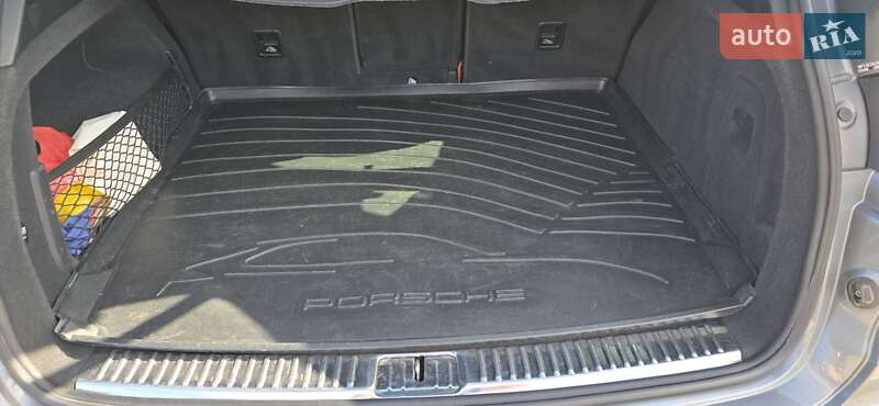 Внедорожник / Кроссовер Porsche Cayenne 2015 в Черновцах фото 86 Внедорожник / Кроссовер Porsche Cayenne 2015 в Черновцах