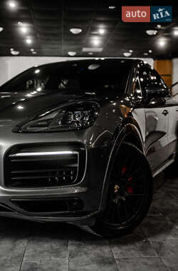 Позашляховик / Кросовер Porsche Cayenne 2021 в Одесі