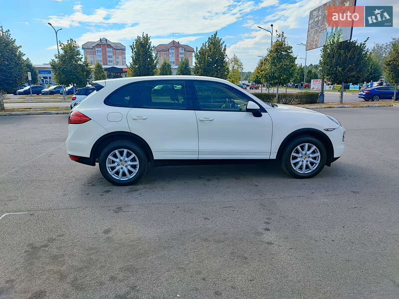Позашляховик / Кросовер Porsche Cayenne 2011 в Петропавлівській Борщагівці фото 5 Позашляховик / Кросовер Porsche Cayenne 2011 в Петропавлівській Борщагівці