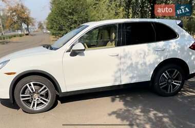 Позашляховик / Кросовер Porsche Cayenne 2014 в Києві