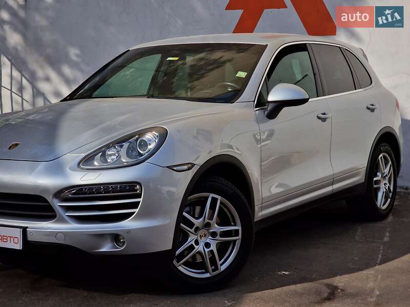 Позашляховик / Кросовер Porsche Cayenne 2012 в Одесі