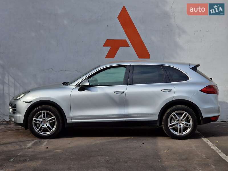 Позашляховик / Кросовер Porsche Cayenne 2012 в Одесі
