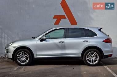 Позашляховик / Кросовер Porsche Cayenne 2012 в 