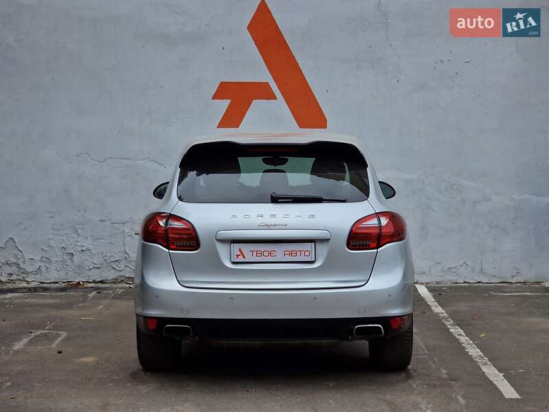 Позашляховик / Кросовер Porsche Cayenne 2012 в Одесі
