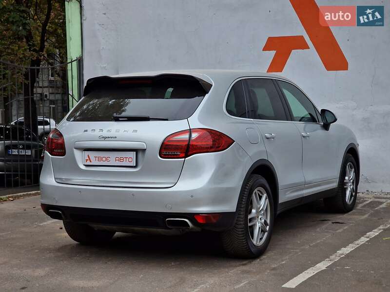 Позашляховик / Кросовер Porsche Cayenne 2012 в Одесі