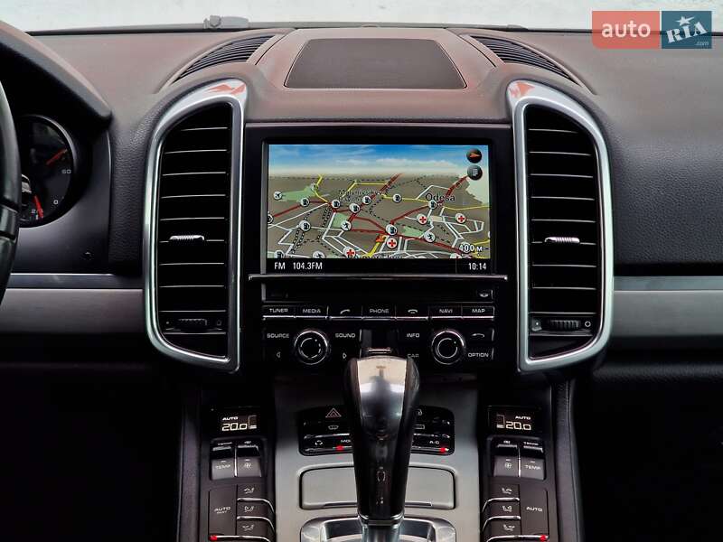 Позашляховик / Кросовер Porsche Cayenne 2012 в Одесі